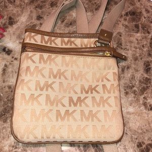 Small Michael Kors crossbody bag